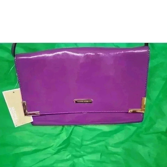 Michael Kors MK Oversized Clutch Bag Pomegranate Genuine Leather - Picture 3 of 5